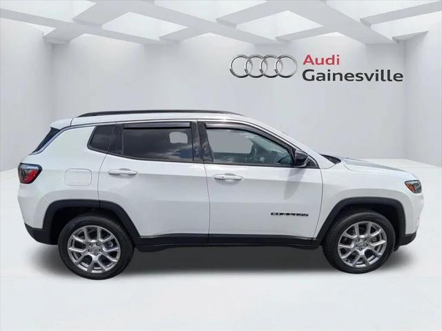2022 Jeep Compass Latitude Lux 4x4