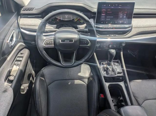 2022 Jeep Compass Latitude Lux 4x4