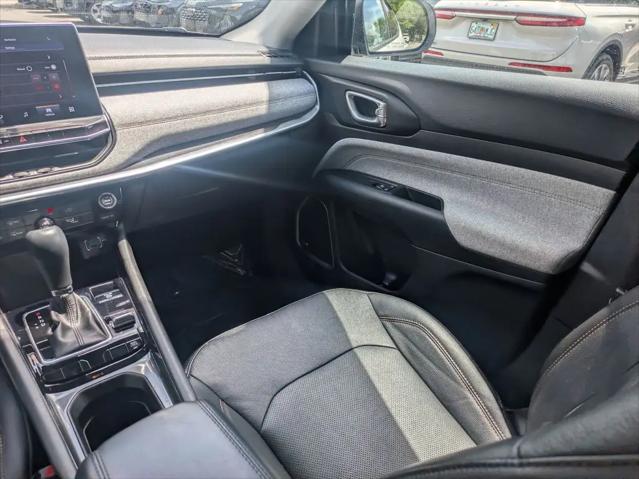 2022 Jeep Compass Latitude Lux 4x4