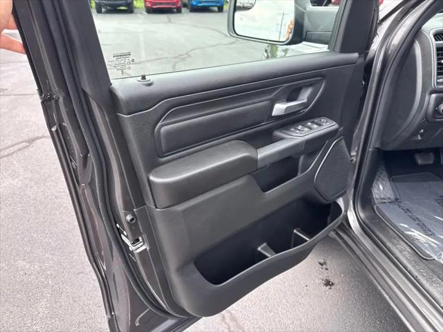 2026 Ram 1500 Express Quad Cab 4x4 64 Box