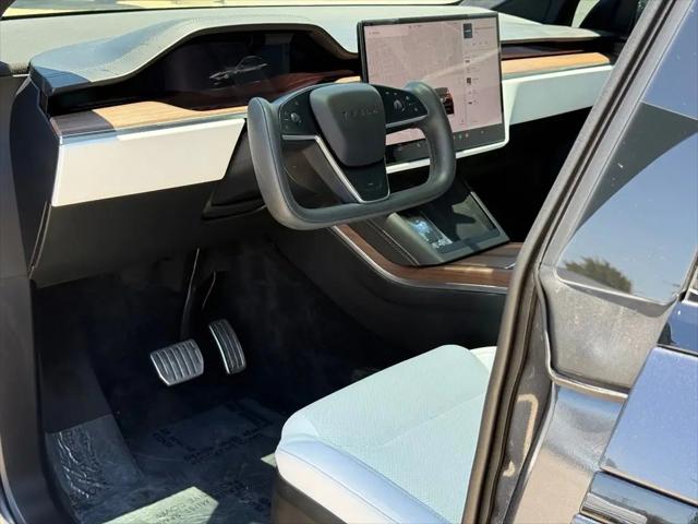 2024 Tesla Model X Long Range