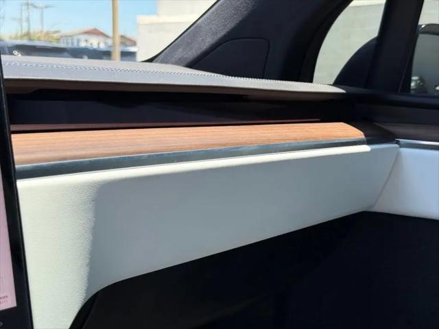 2024 Tesla Model X Long Range