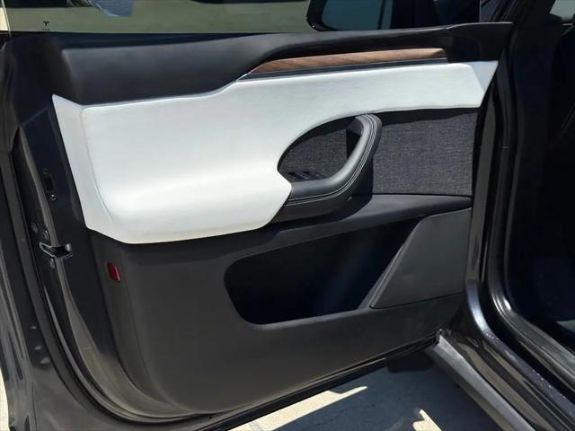 2024 Tesla Model X Long Range