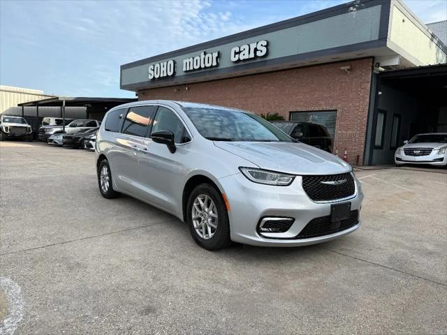 2024 Chrysler Pacifica Touring L for sale in Houston, TX
