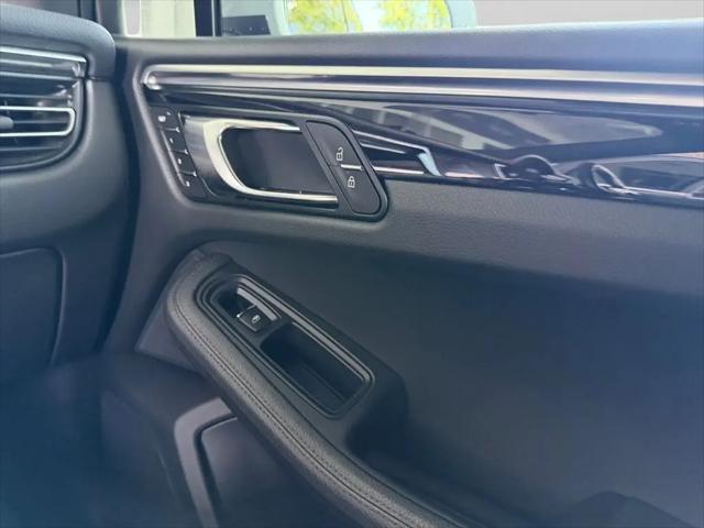 2021 Porsche Macan Macan