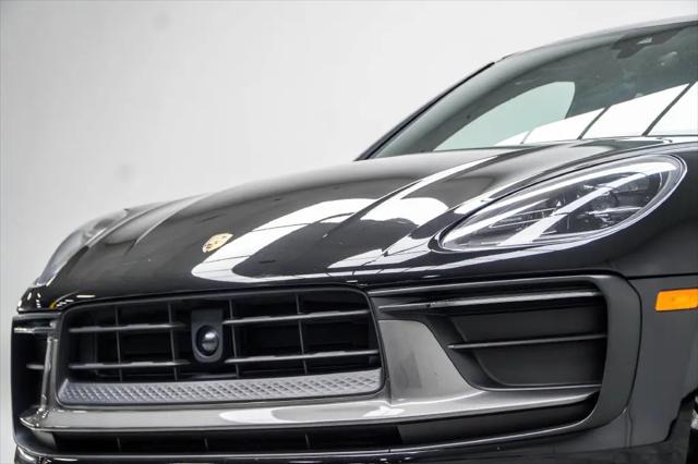 2023 Porsche Macan T