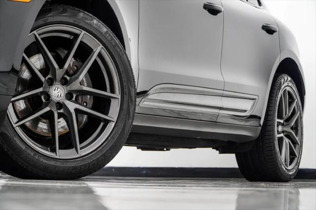 2023 Porsche Macan T