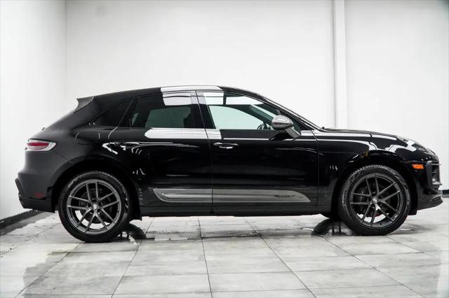 2023 Porsche Macan T