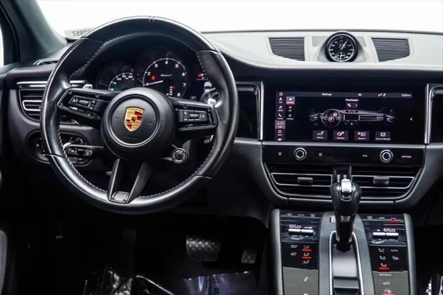 2023 Porsche Macan T