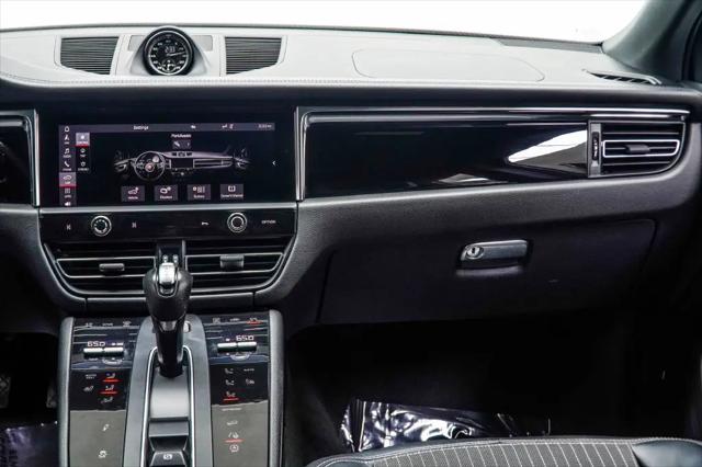 2023 Porsche Macan T