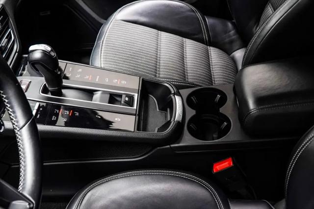 2023 Porsche Macan T