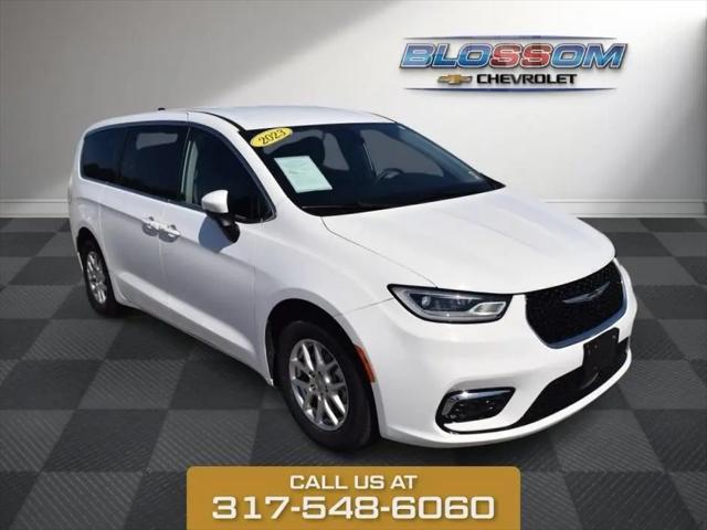 2023 Chrysler Pacifica Touring L for sale in Indianapolis, IN