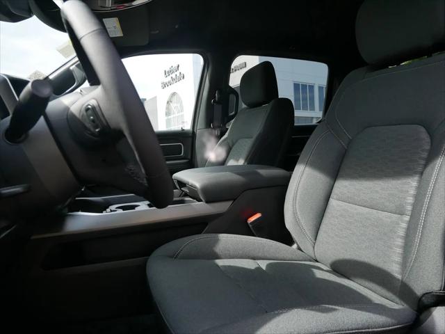 2026 Ram 1500 Big Horn Crew Cab 4x4 64 Box