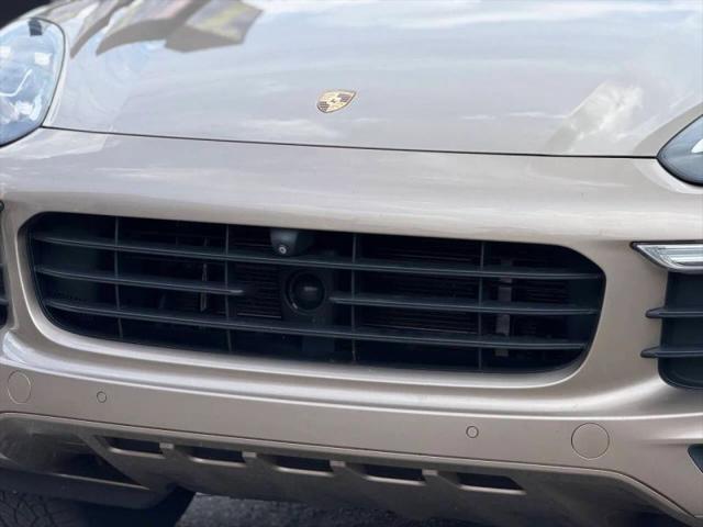 2015 Porsche Cayenne S E