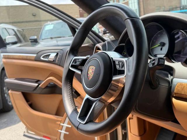 2015 Porsche Cayenne S E
