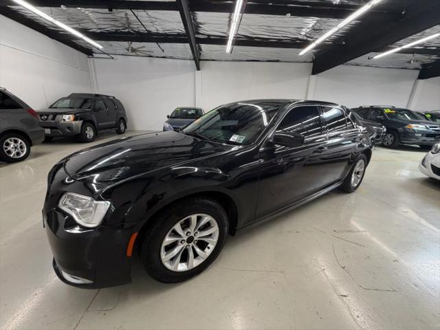 2015 Chrysler 300 Limited