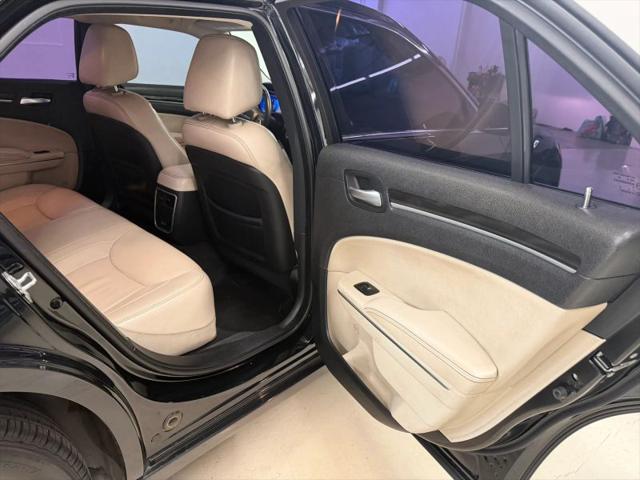 2015 Chrysler 300 Limited