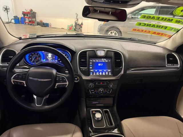 2015 Chrysler 300 Limited