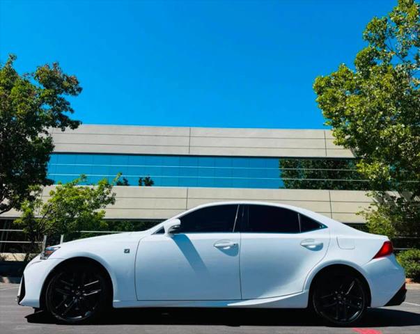 2018 Lexus IS 300 300