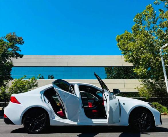 2018 Lexus IS 300 300