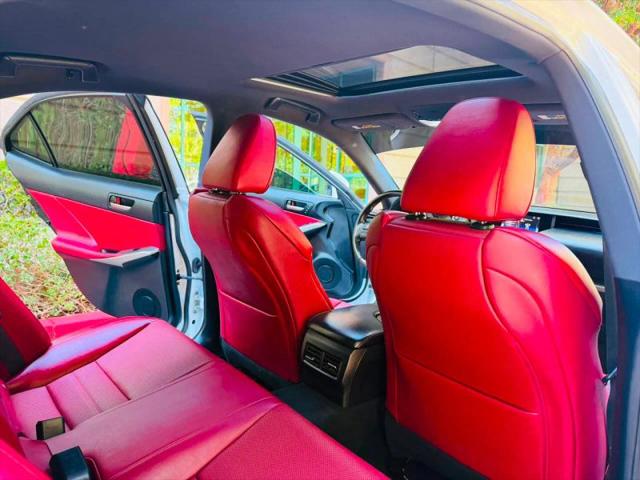 2018 Lexus IS 300 300