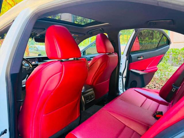 2018 Lexus IS 300 300