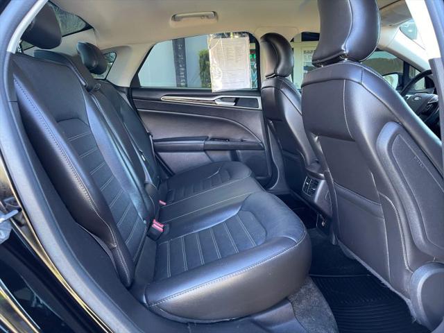 2016 Ford Fusion SE