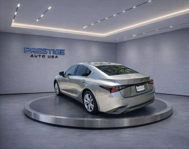 2021 Lexus IS 300 300