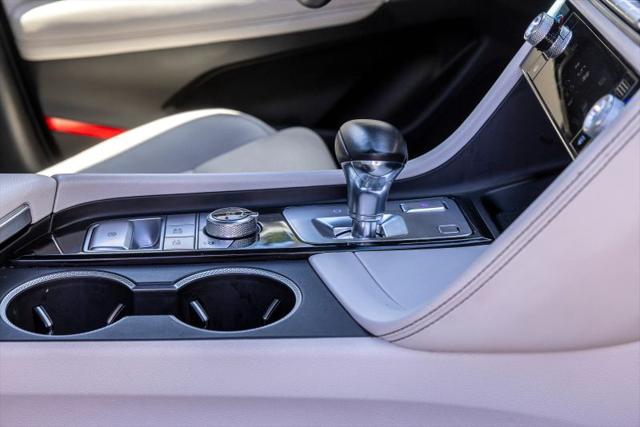 2025 Genesis G70 2.5T RWD