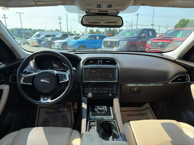 2017 Jaguar F-PACE 35t Prestige