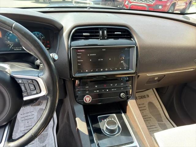 2017 Jaguar F-PACE 35t Prestige