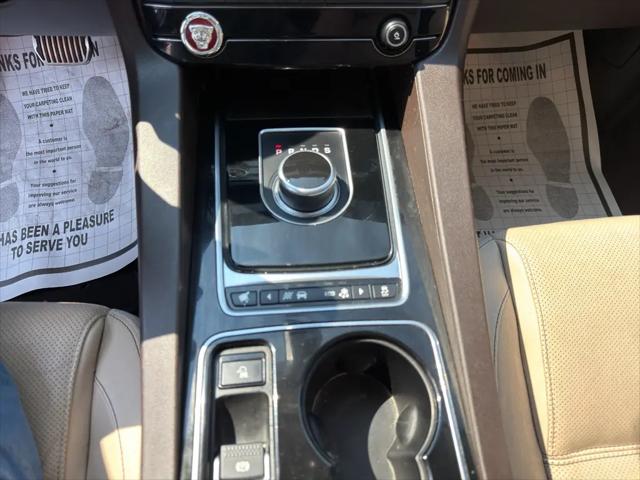 2017 Jaguar F-PACE 35t Prestige