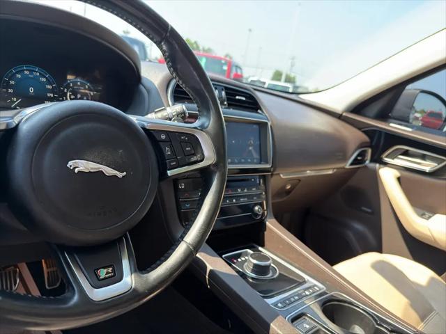 2017 Jaguar F-PACE 35t Prestige