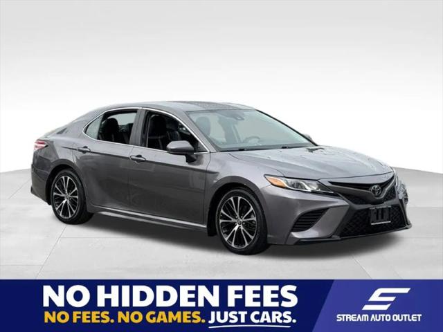 2020 Toyota Camry SE for sale in Amityville, NY