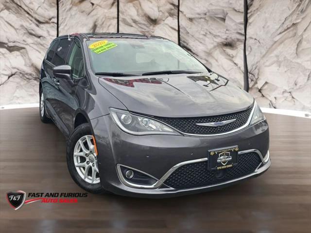 2020 Chrysler Pacifica Touring for sale in Newark, NJ