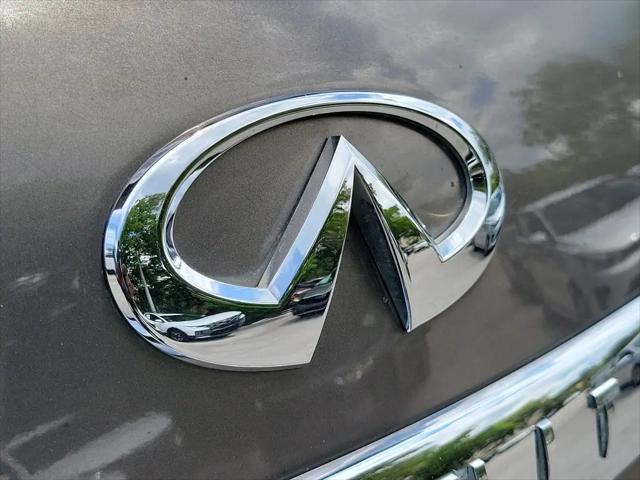 2014 INFINITI QX80 Standard