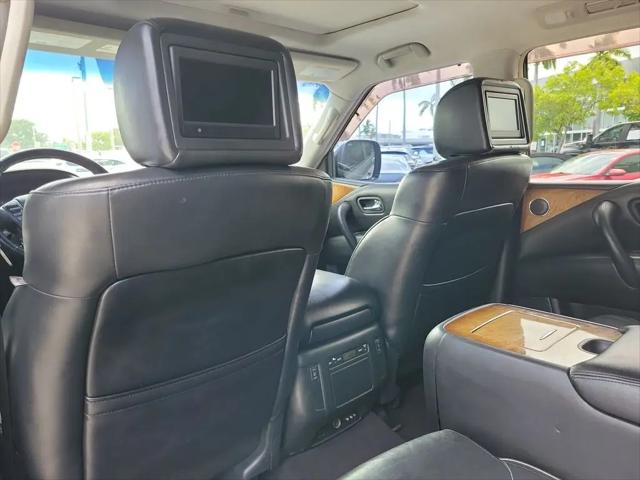 2014 INFINITI QX80 Standard