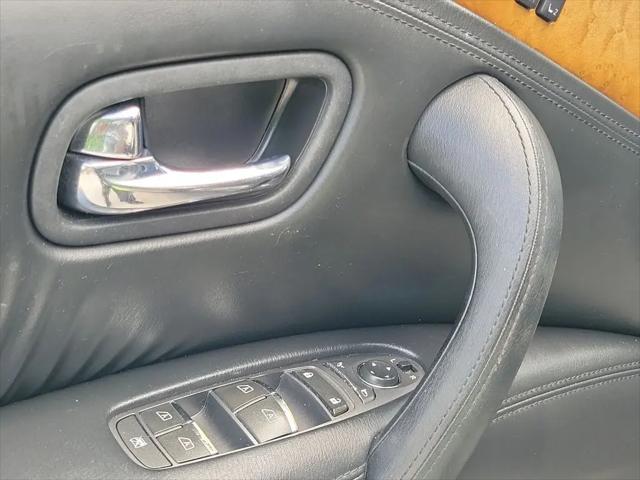 2014 INFINITI QX80 Standard