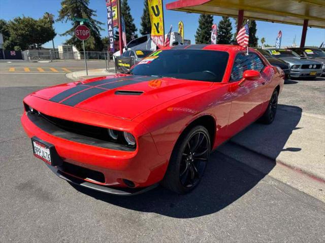 2018 Dodge Challenger SXT Plus