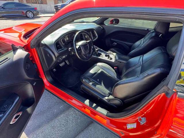 2018 Dodge Challenger SXT Plus