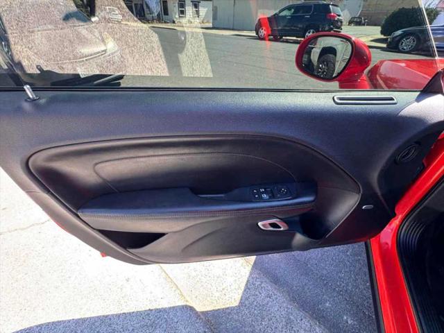2018 Dodge Challenger SXT Plus
