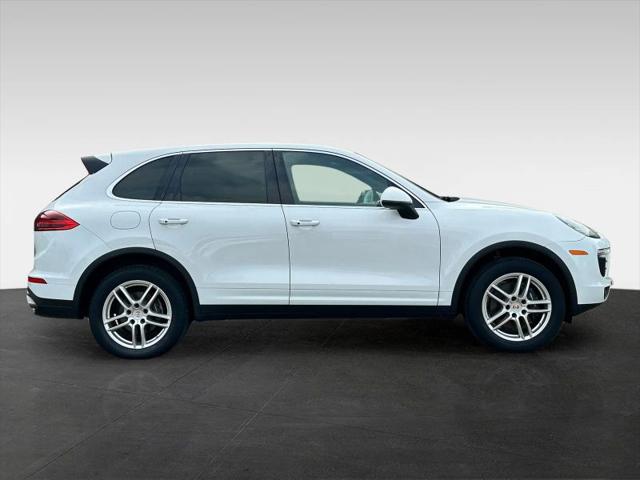 2016 Porsche Cayenne Base