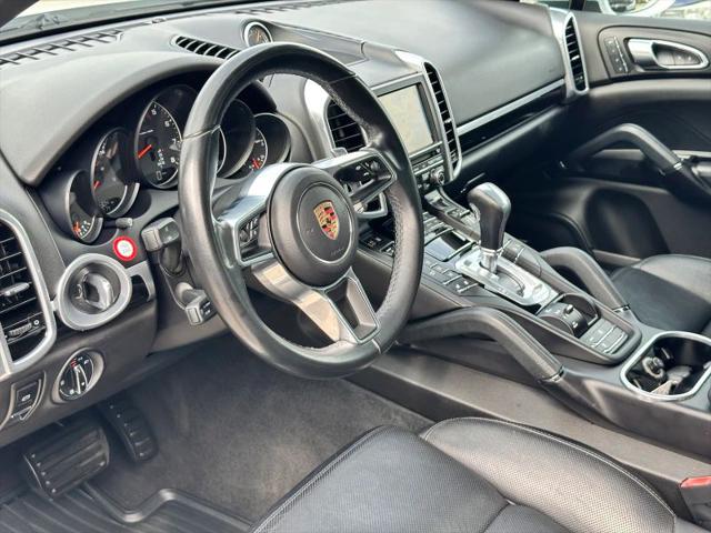 2016 Porsche Cayenne Base