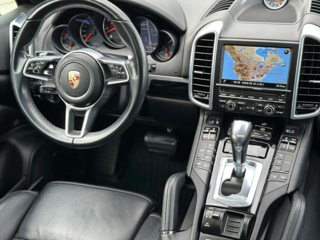 2016 Porsche Cayenne Base