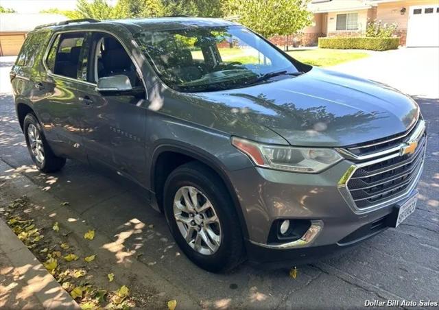 2018 Chevrolet Traverse LT Cloth for sale in Visalia, CA
