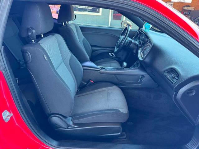 2015 Dodge Challenger SXT