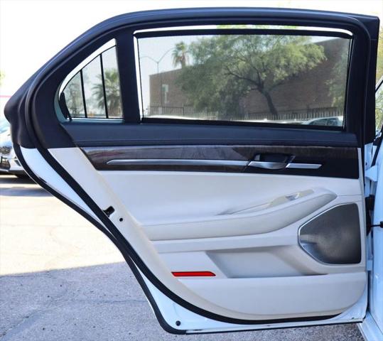 2017 Genesis G90 3.3T Premium