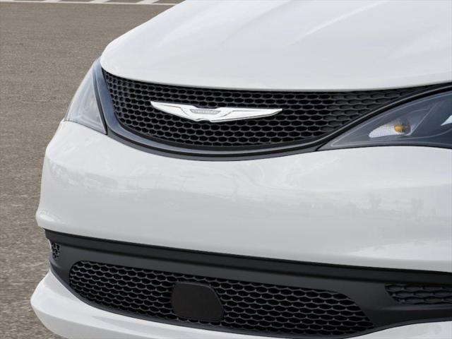 2027 Chrysler Pacifica LX