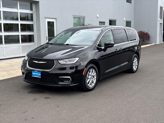 2023 Chrysler Pacifica Touring L for sale in Eugene, OR