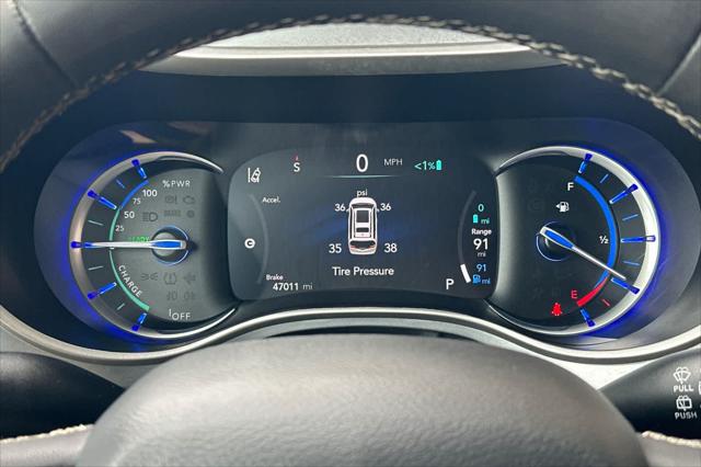 2023 Chrysler Pacifica Hybrid Touring L